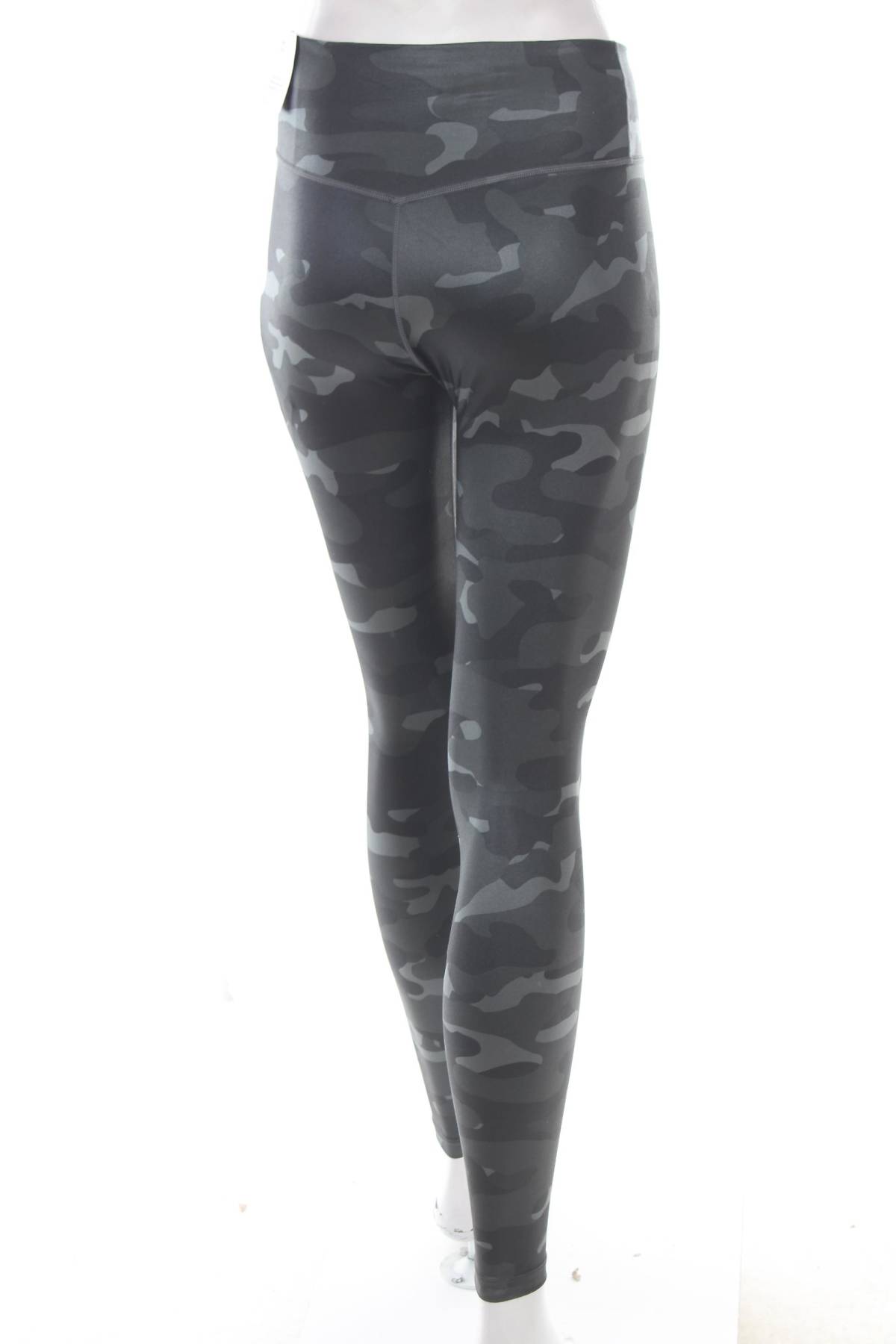Дамски спортен клин Nike2 - Contour.bg Дамски спортен клин Nike2