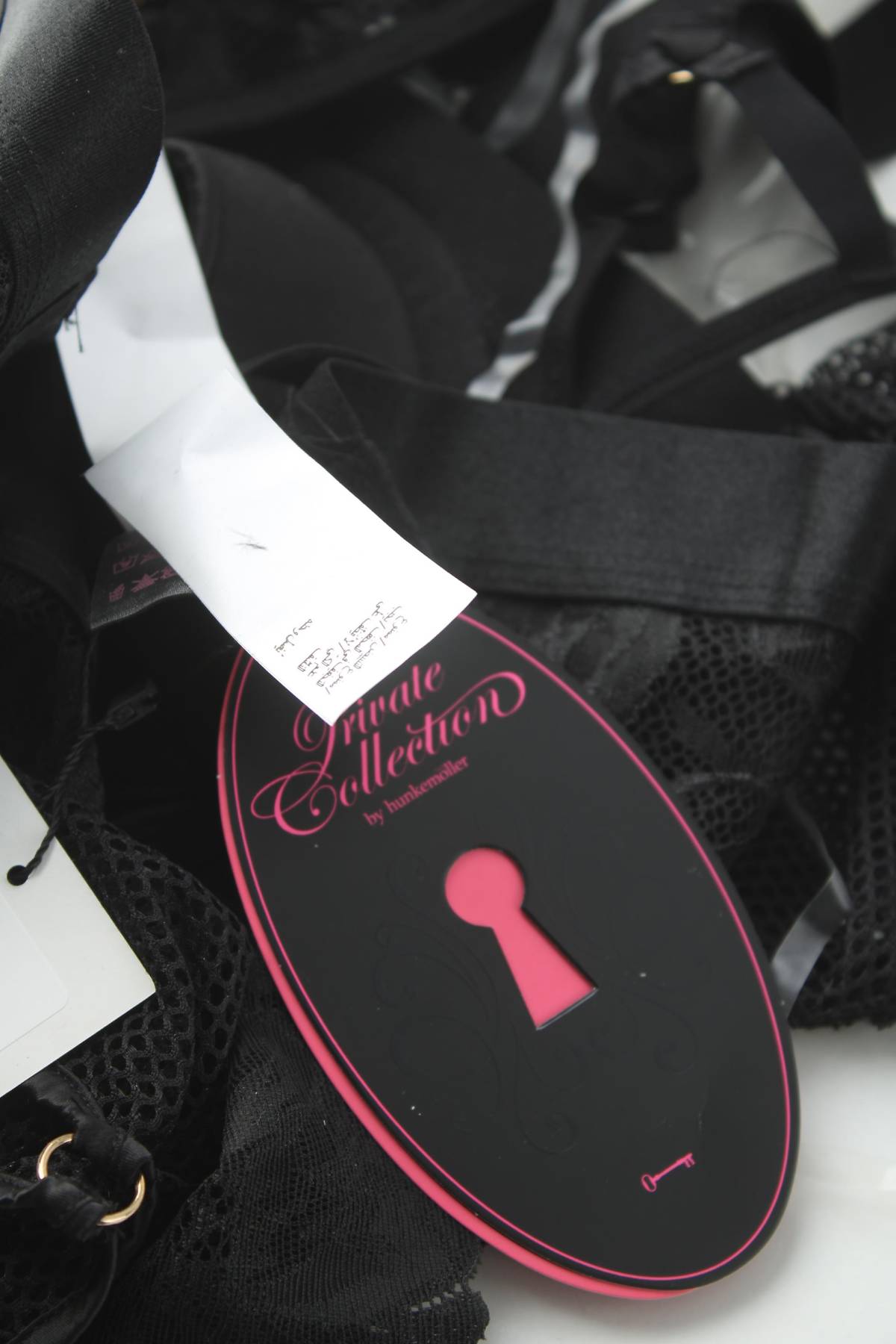 Ερωτικά εσώρουχα Hunkemoller3