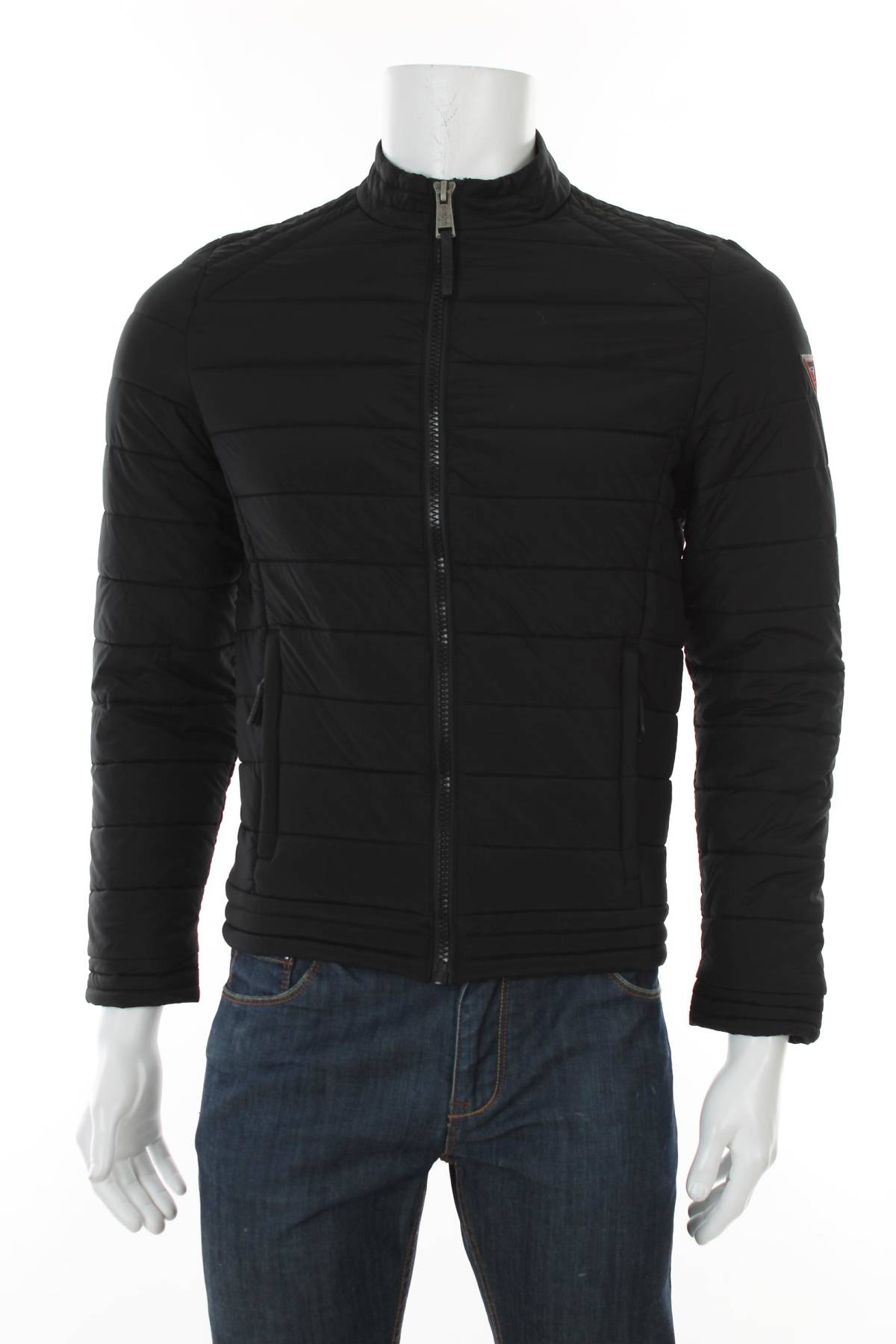 Мъжко яке Guess1