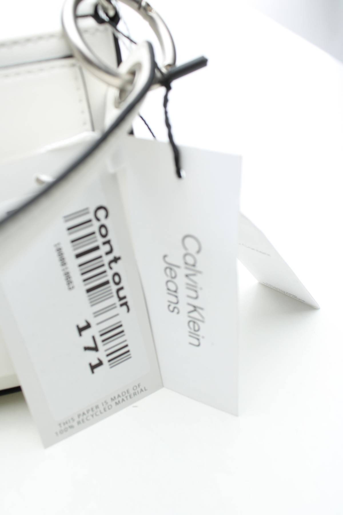 Γυναικεία δερματινή τσάντα Calvin Klein Jeans4 - Contourshop.gr Γυναικεία δερματινή τσάντα Calvin Klein Jeans4