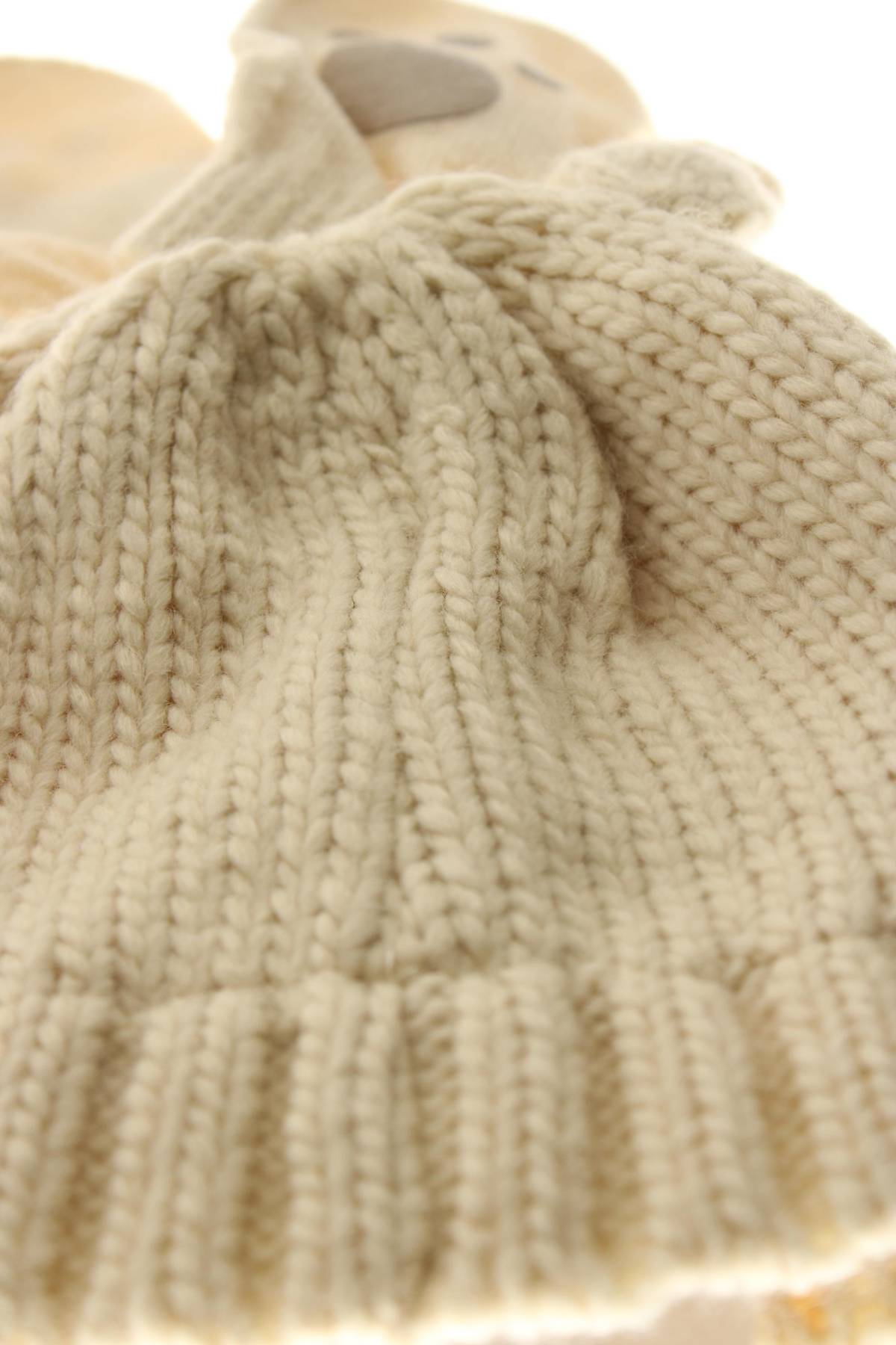 Детска шапка Oviesse3