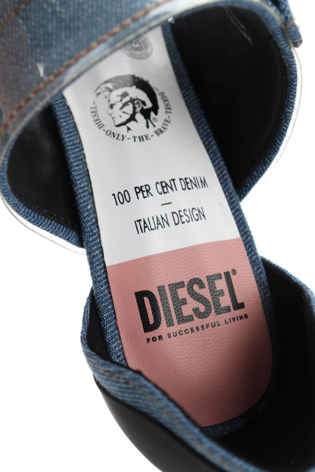 Дамски обувки Diesel5