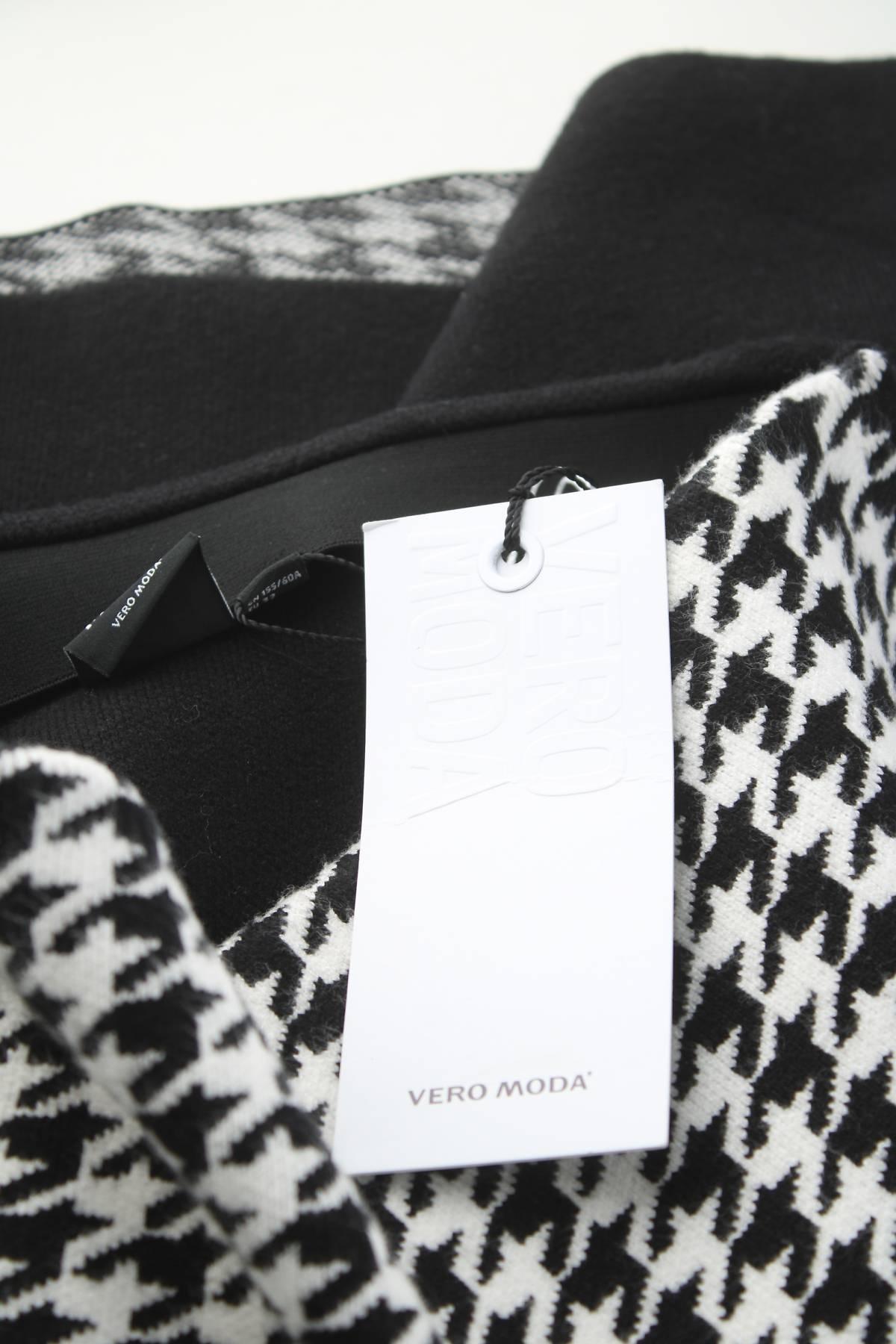 Φούστα Vero Moda3