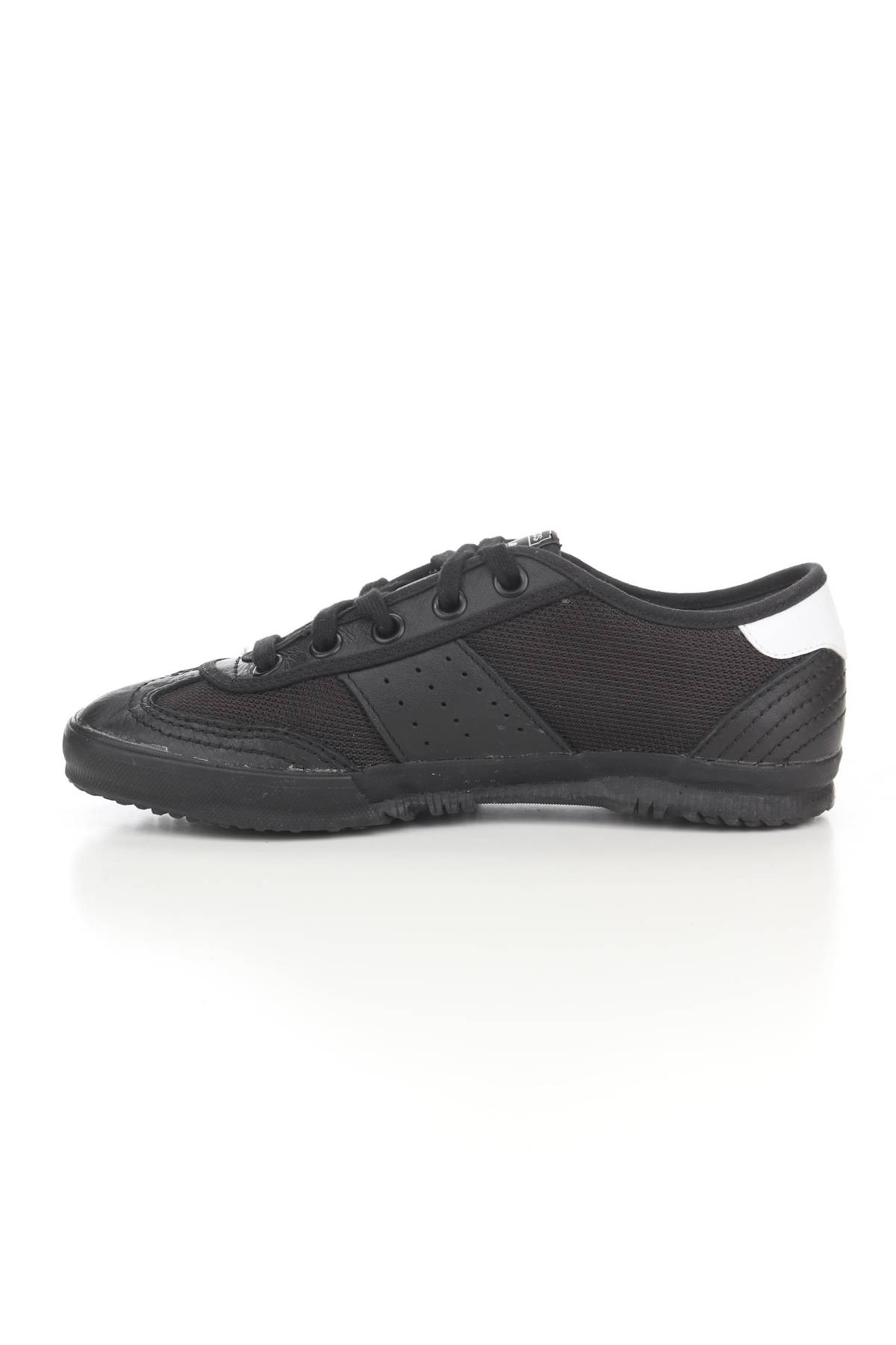 Кецове ADIDAS ORIGINALS | Contour.bg