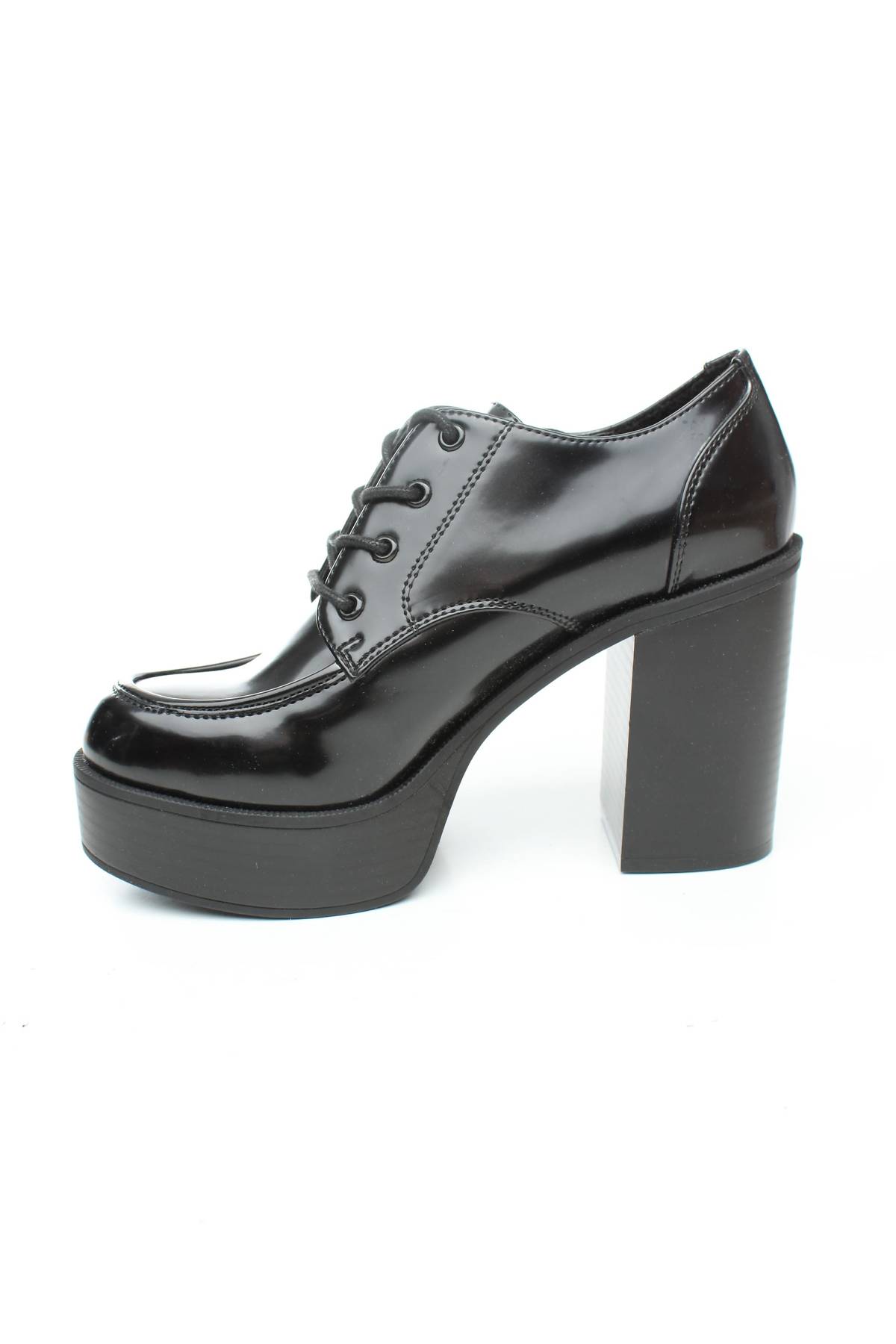 Дамски обувки Madden Girl2