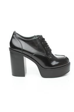 Дамски обувки Madden Girl1