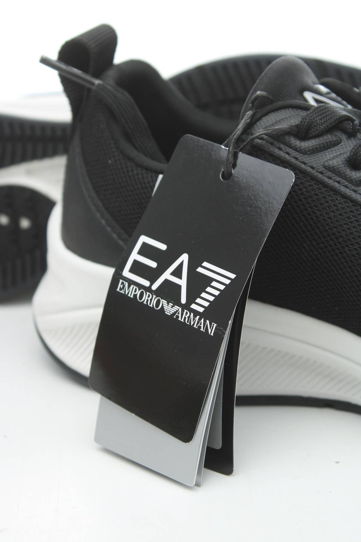 Маратонки EA7 Emporio Armani5 - Contour.bg Маратонки EA7 Emporio Armani5