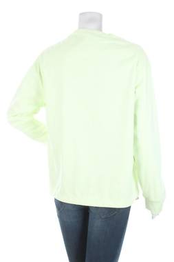 Γυναικεία αθλητική μπλούζα Nike2