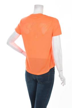 Γυναικείο αθλητικό t-shirt Reebok2