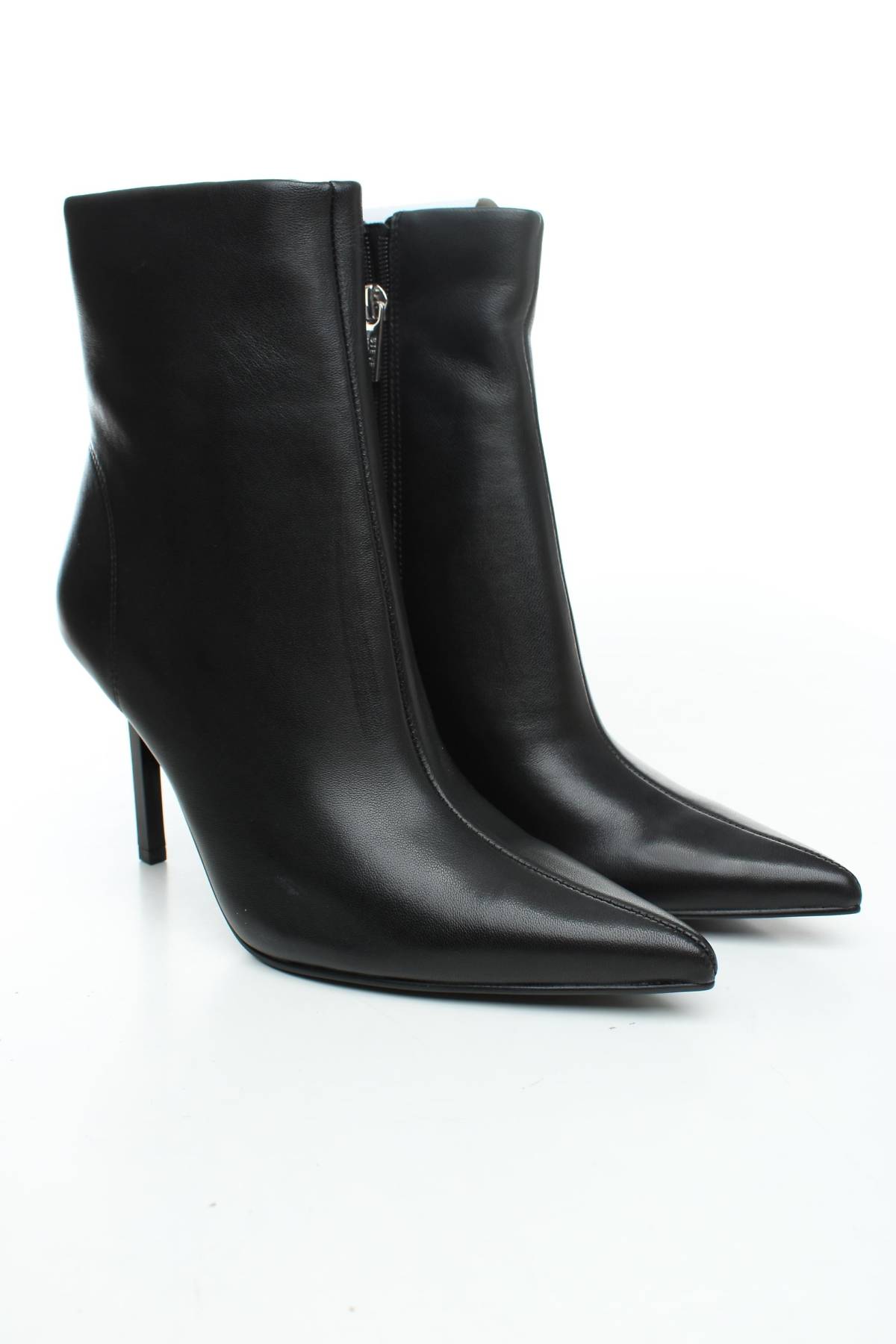 Дамски боти Steve Madden3