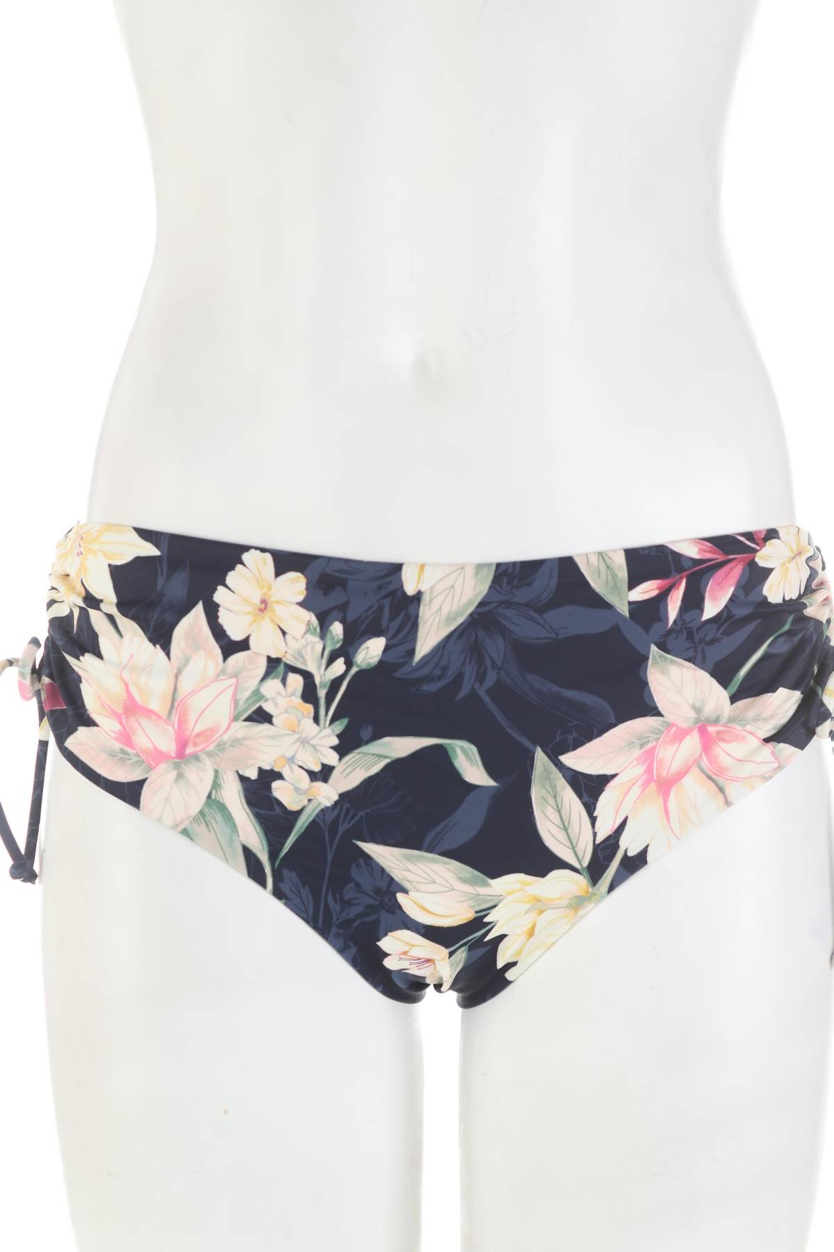 Бански долнище Triumph1 - Contour.bg Бански долнище Triumph1