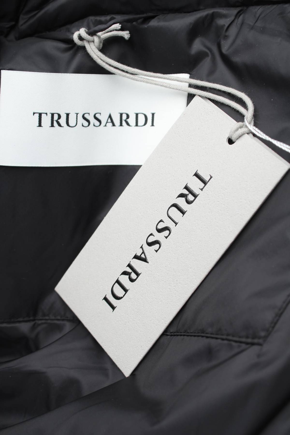 Мъжко яке Trussardi4