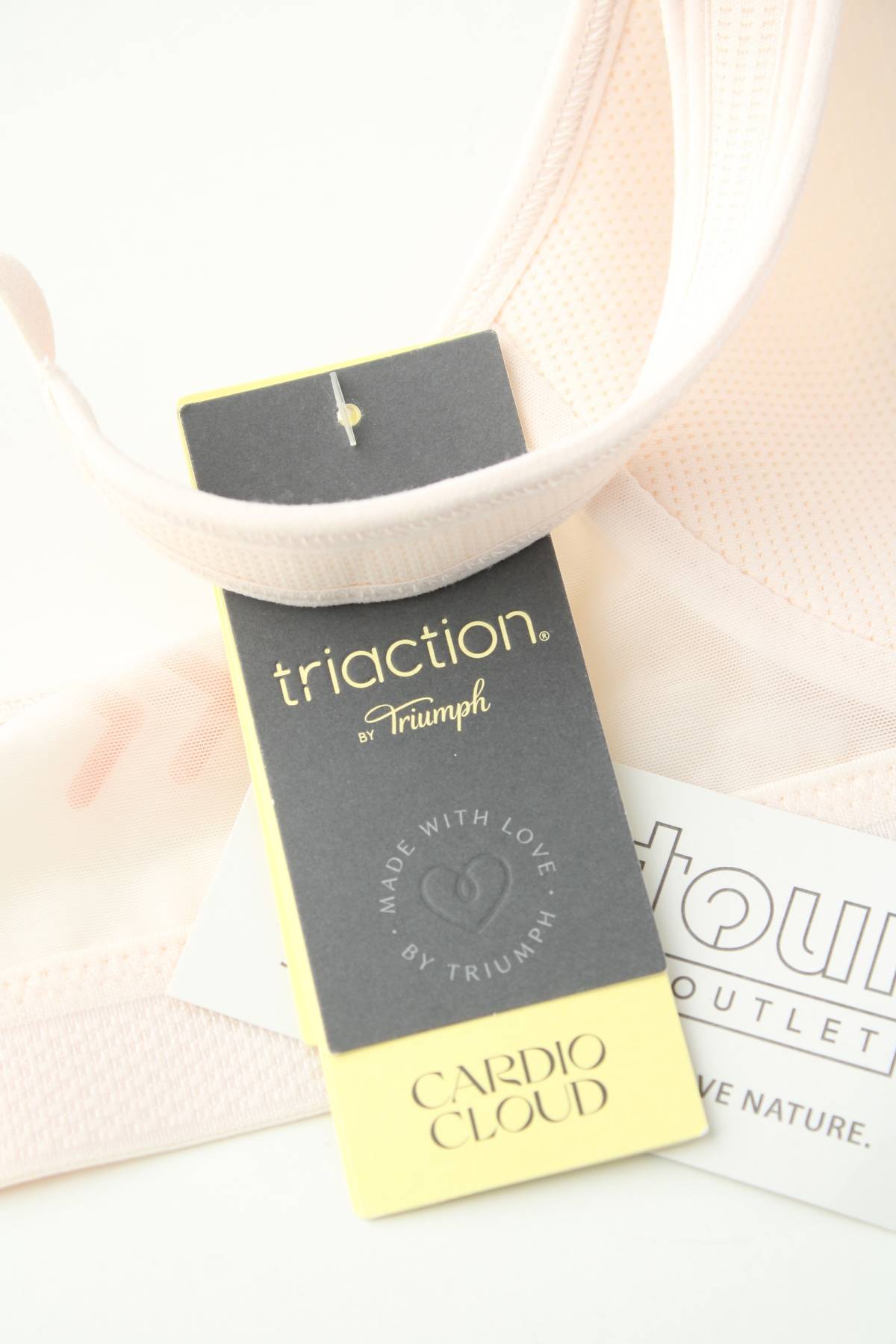 Спортен сутиен Triumph Triaction3