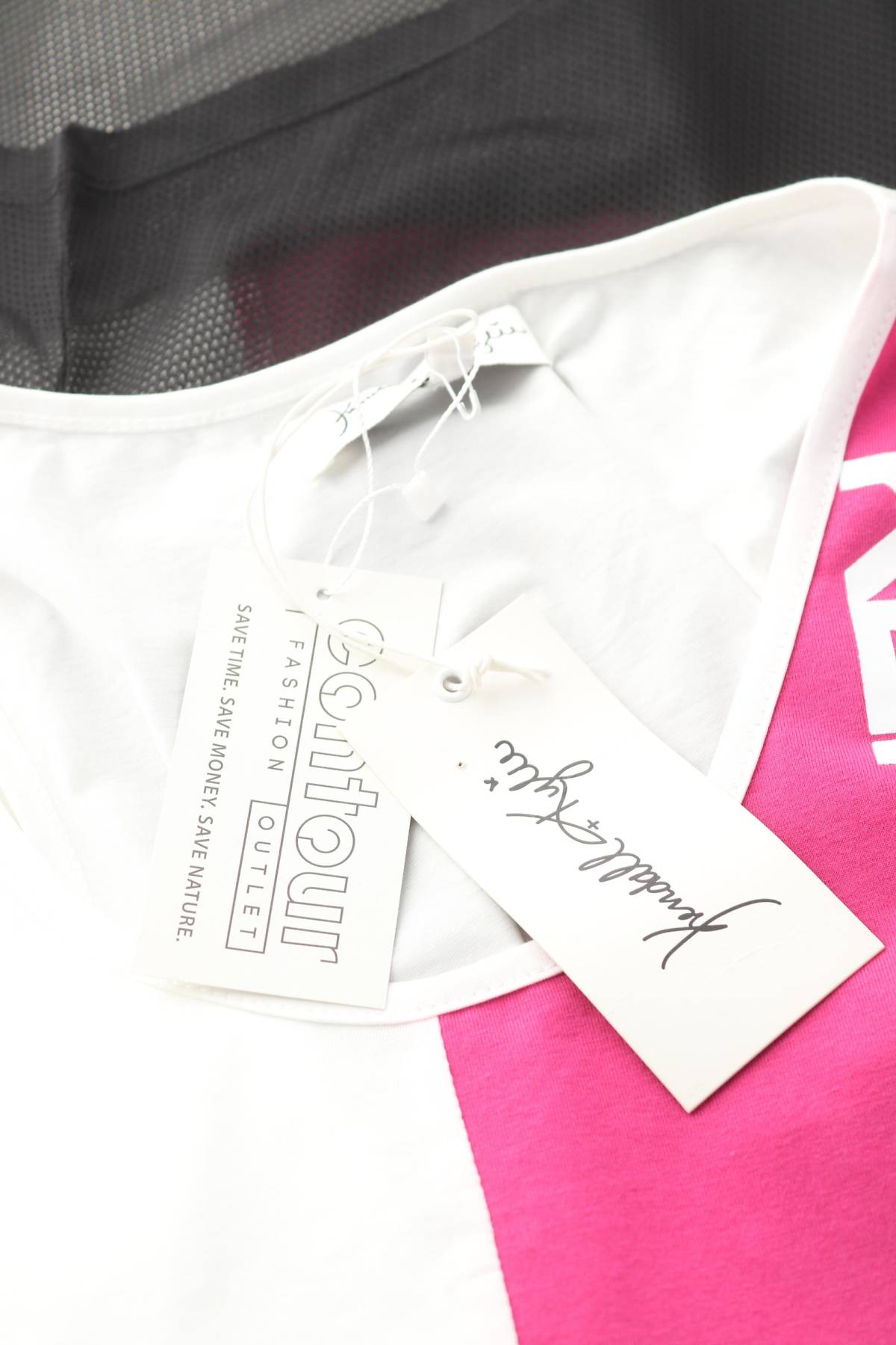 Γυναικείο αμάνικο Kendall + Kylie3 - Contourshop.gr Γυναικείο αμάνικο Kendall + Kylie3