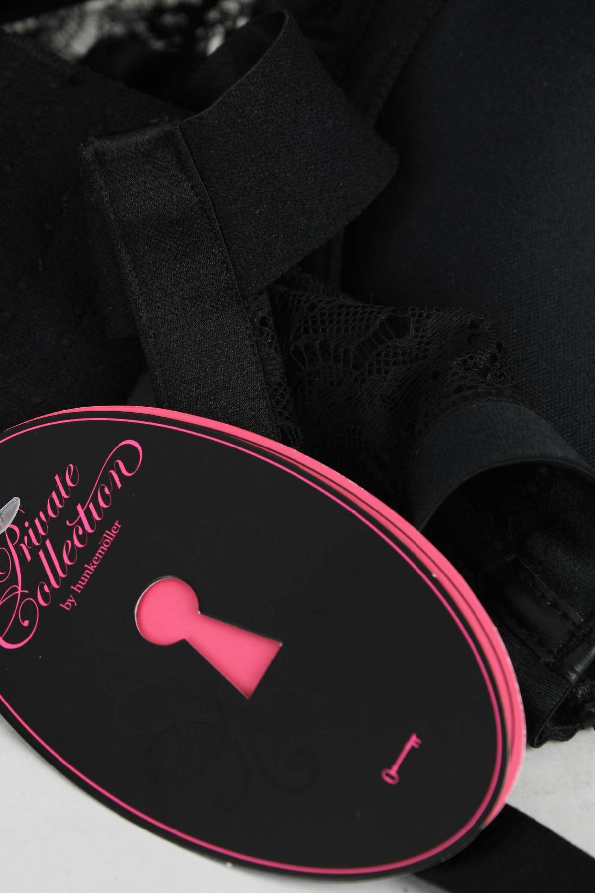 Eротично бельо Hunkemoller3 - Contour.bg Eротично бельо Hunkemoller3