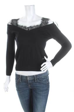 Дамски пуловер Guess1