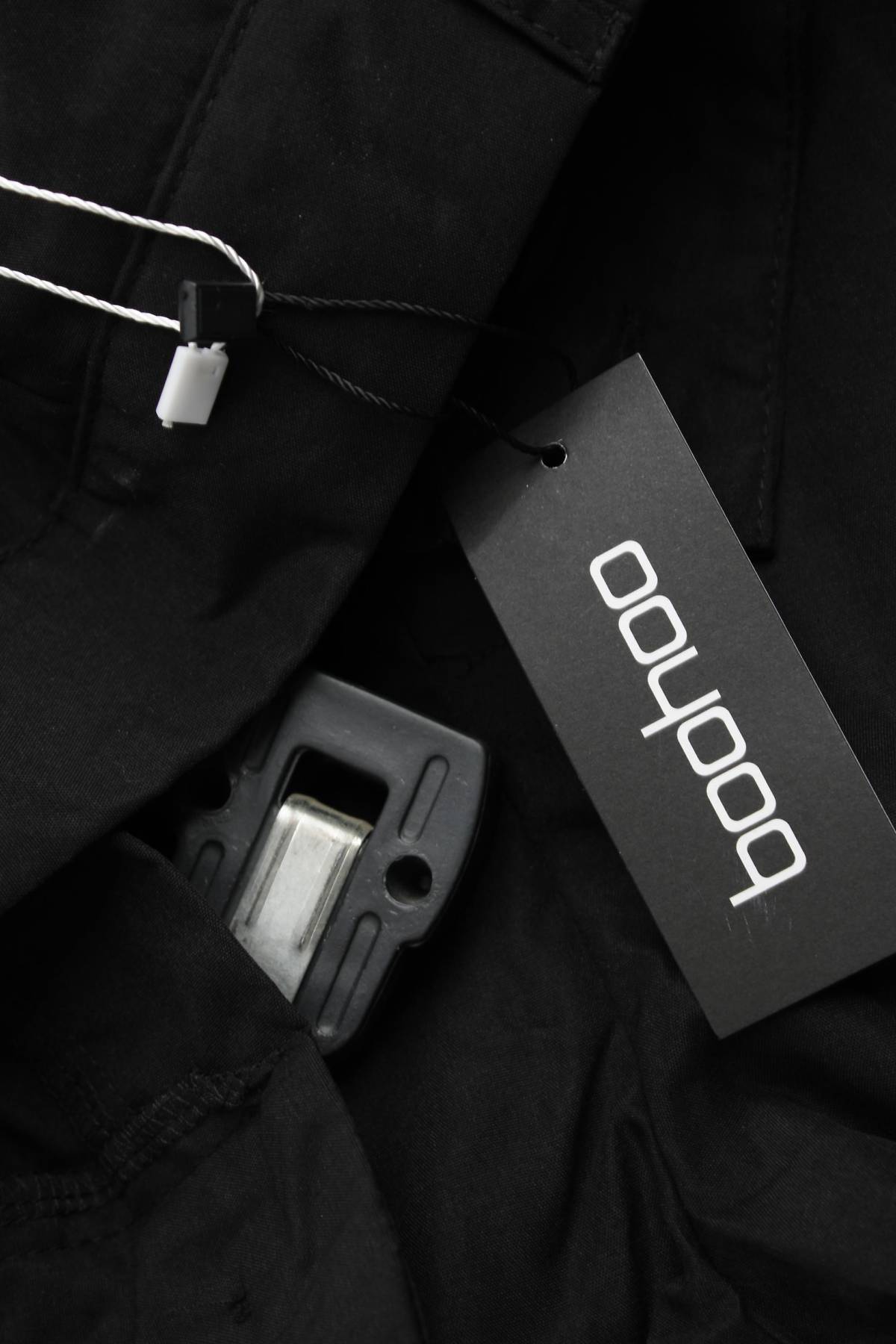 Γυναικείο σορτσάκι Boohoo3 - Contourshop.gr Γυναικείο σορτσάκι Boohoo3