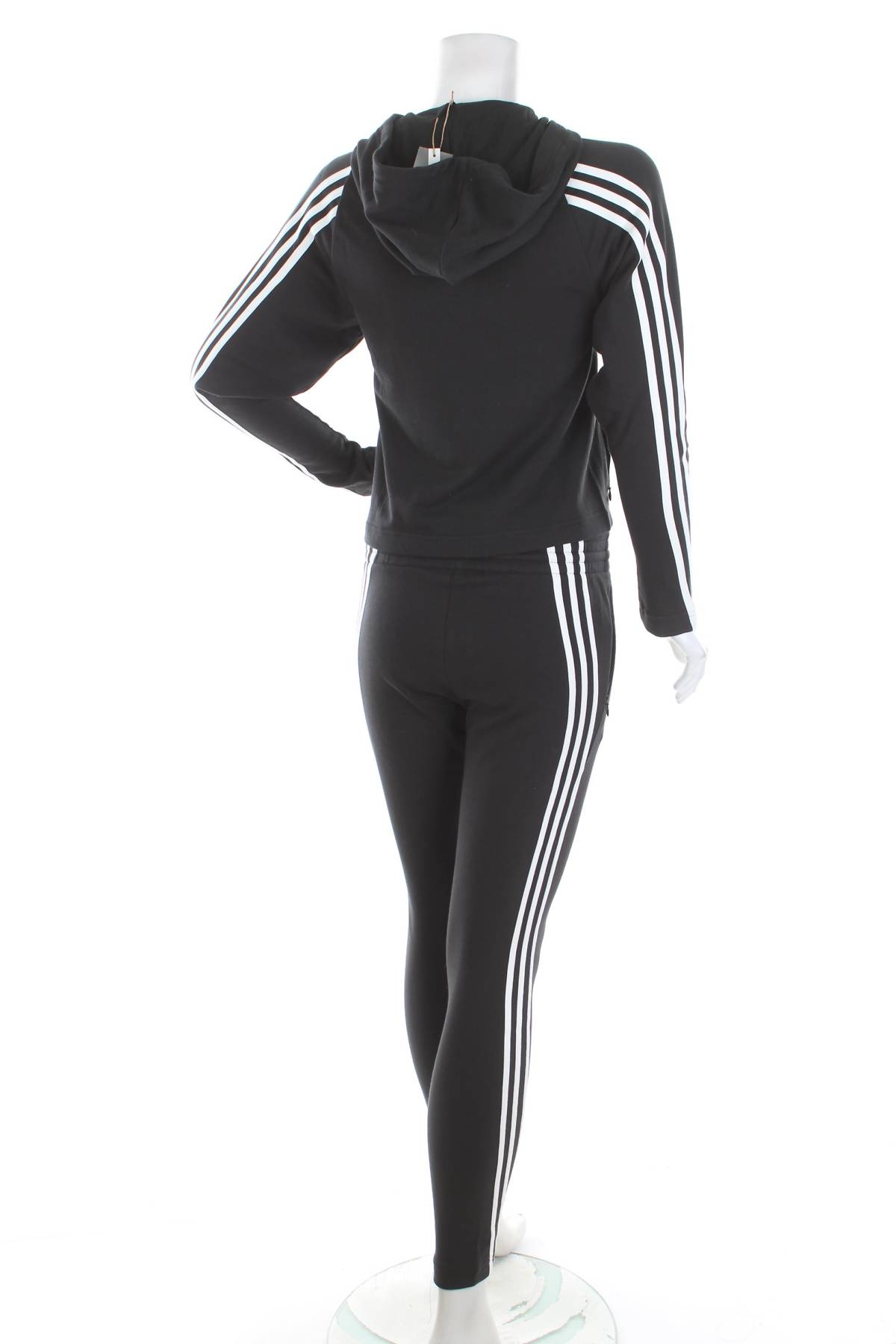 Дамски спортен екип Adidas2
