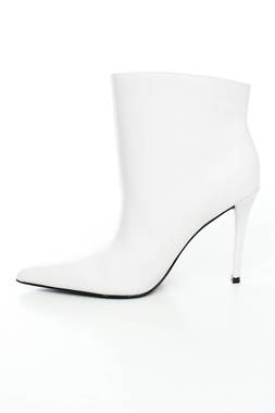 Дамски боти Steve Madden2