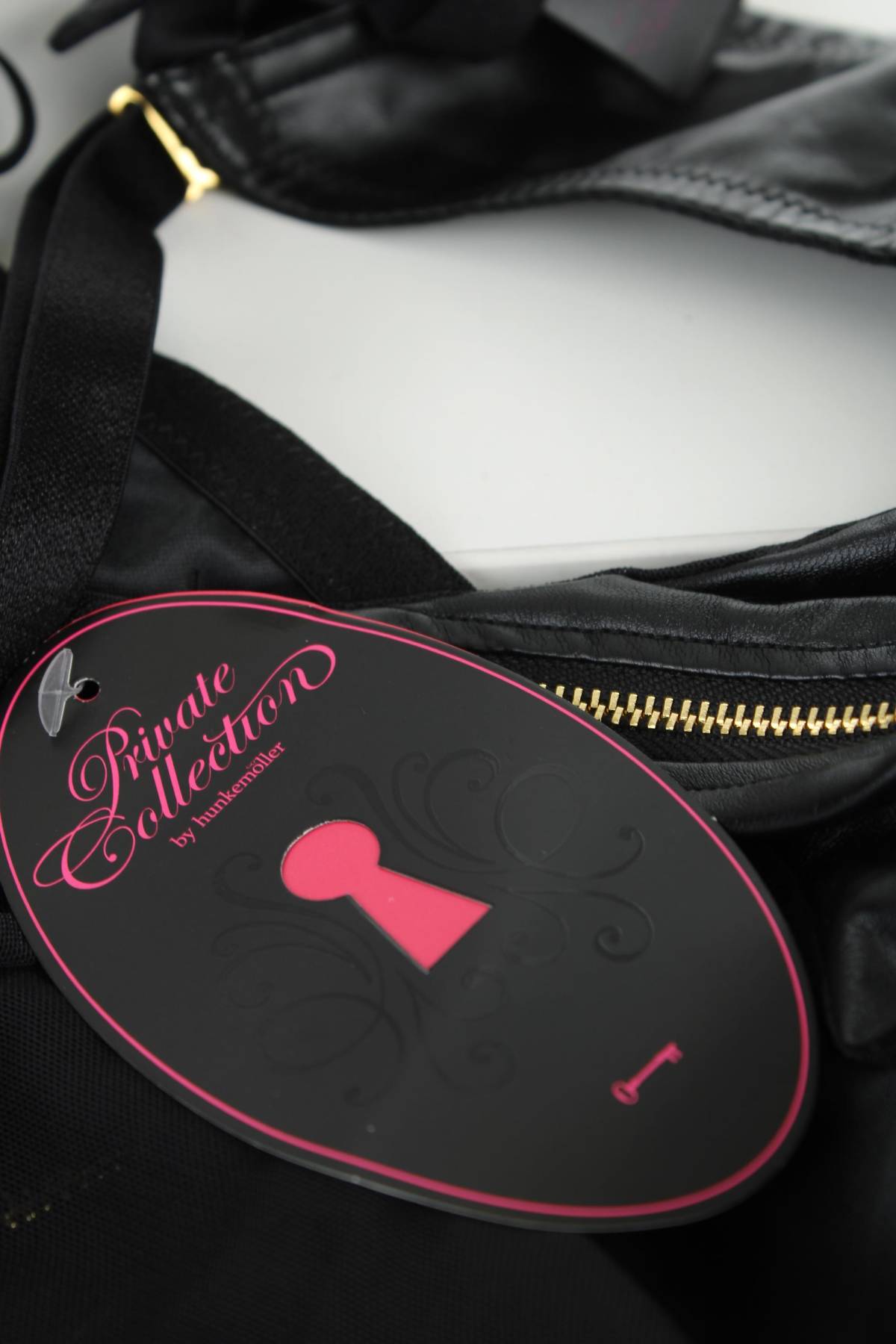 Сутиен Hunkemoller3 - Contour.bg Сутиен Hunkemoller3