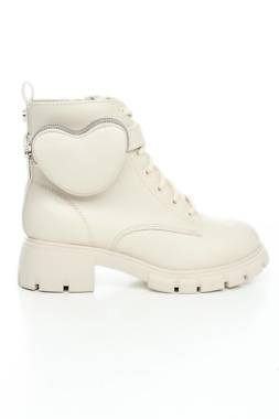 Παιδικά παπούτσια Steve Madden1