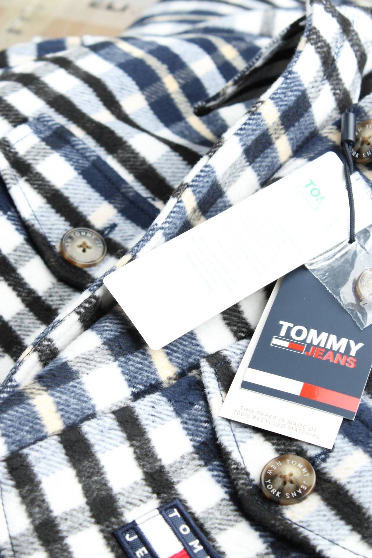 Дамско яке Tommy Jeans4