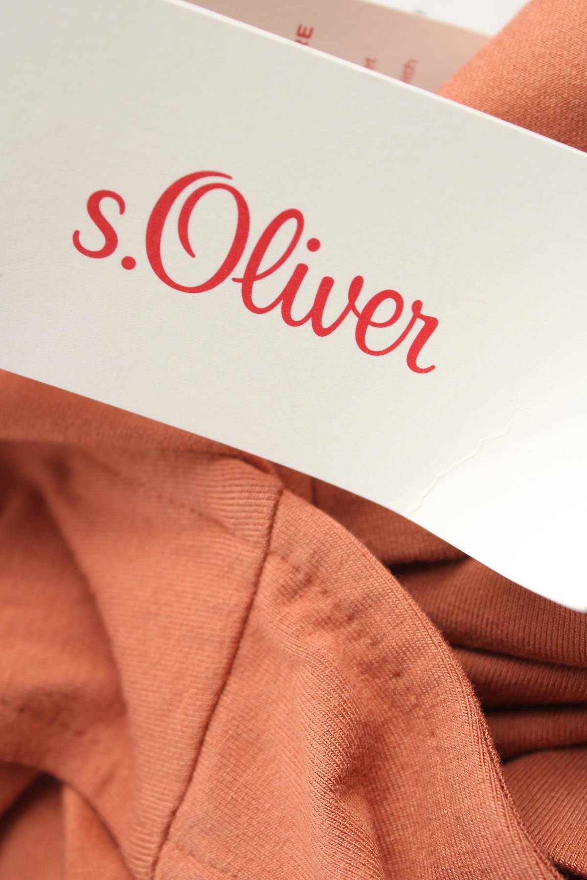 Γυναικείο αμάνικο S.Oliver3 - Contourshop.gr Γυναικείο αμάνικο S.Oliver3