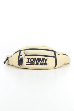 Чанта за кръст Tommy Jeans1