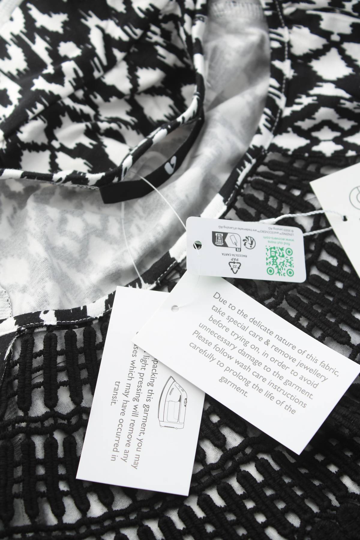 Γυναικεία μπλούζα V by Very3