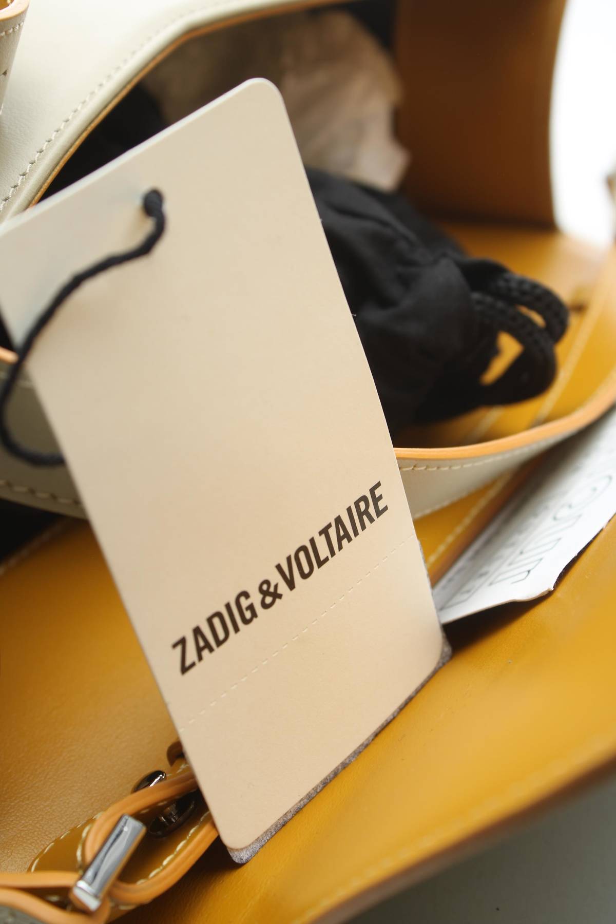 Γυναικεία δερματινή τσάντα Zadig & Voltaire4 - Contourshop.gr Γυναικεία δερματινή τσάντα Zadig & Voltaire4