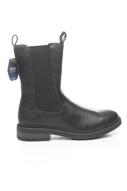 Дамски боти Bata1