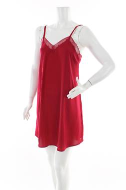 Дамска нощница Tommy Hilfiger1