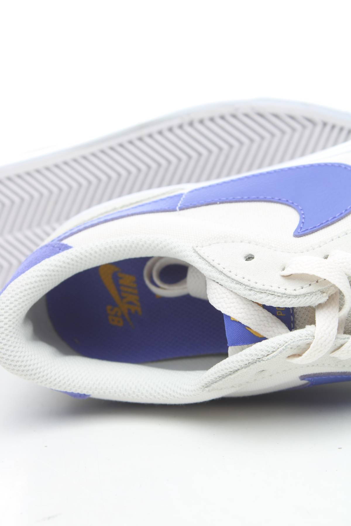 Кецове Nike Air Zoom5 - Contour.bg Кецове Nike Air Zoom5