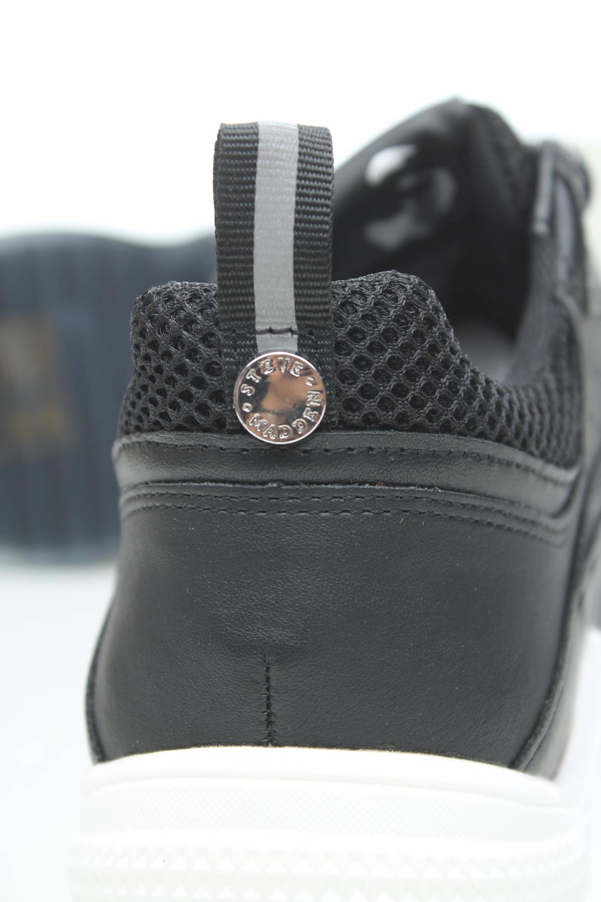 Маратонки Steve Madden5 - Contour.bg Маратонки Steve Madden5