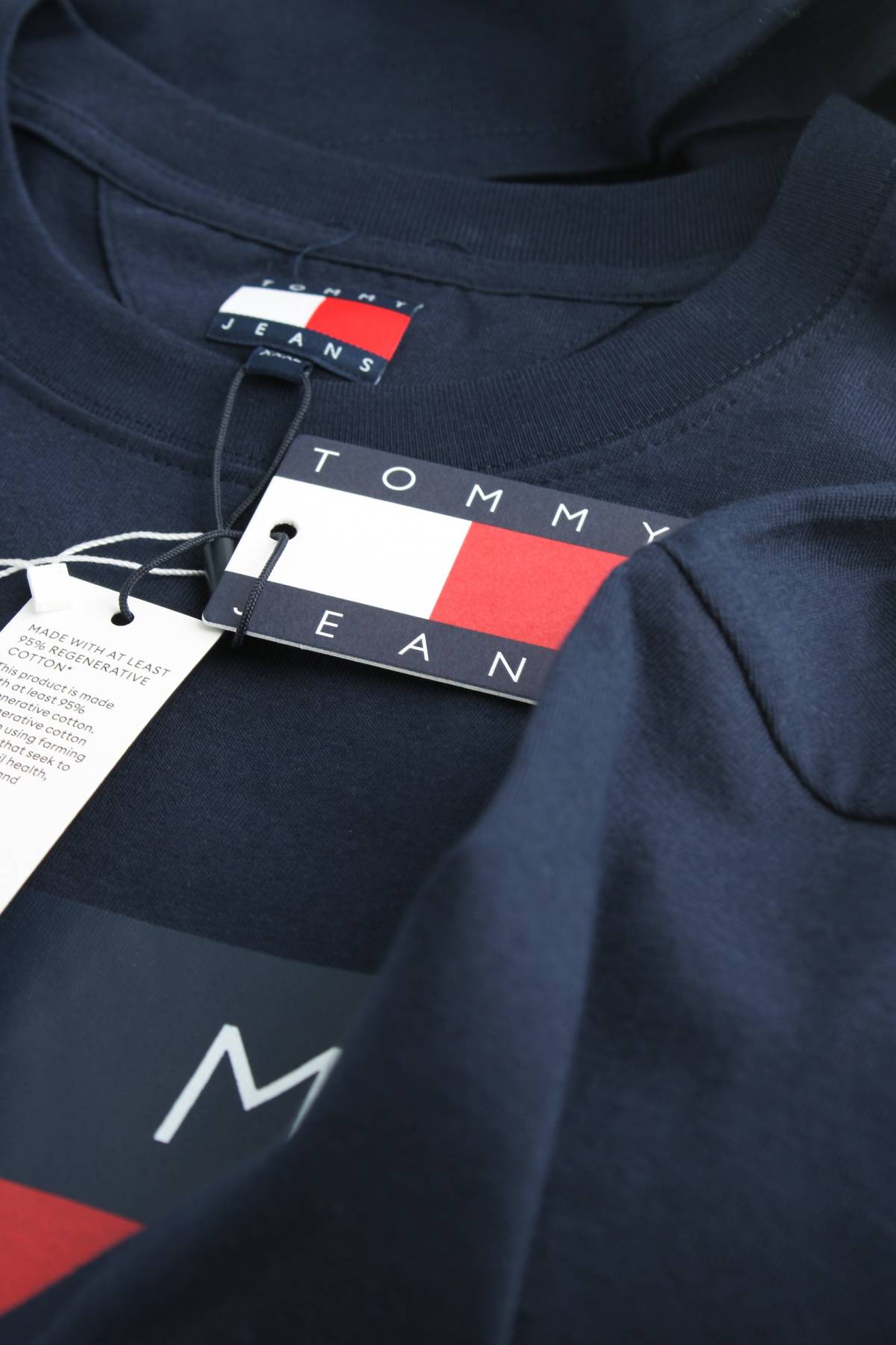 Мъжка тениска Tommy Jeans3