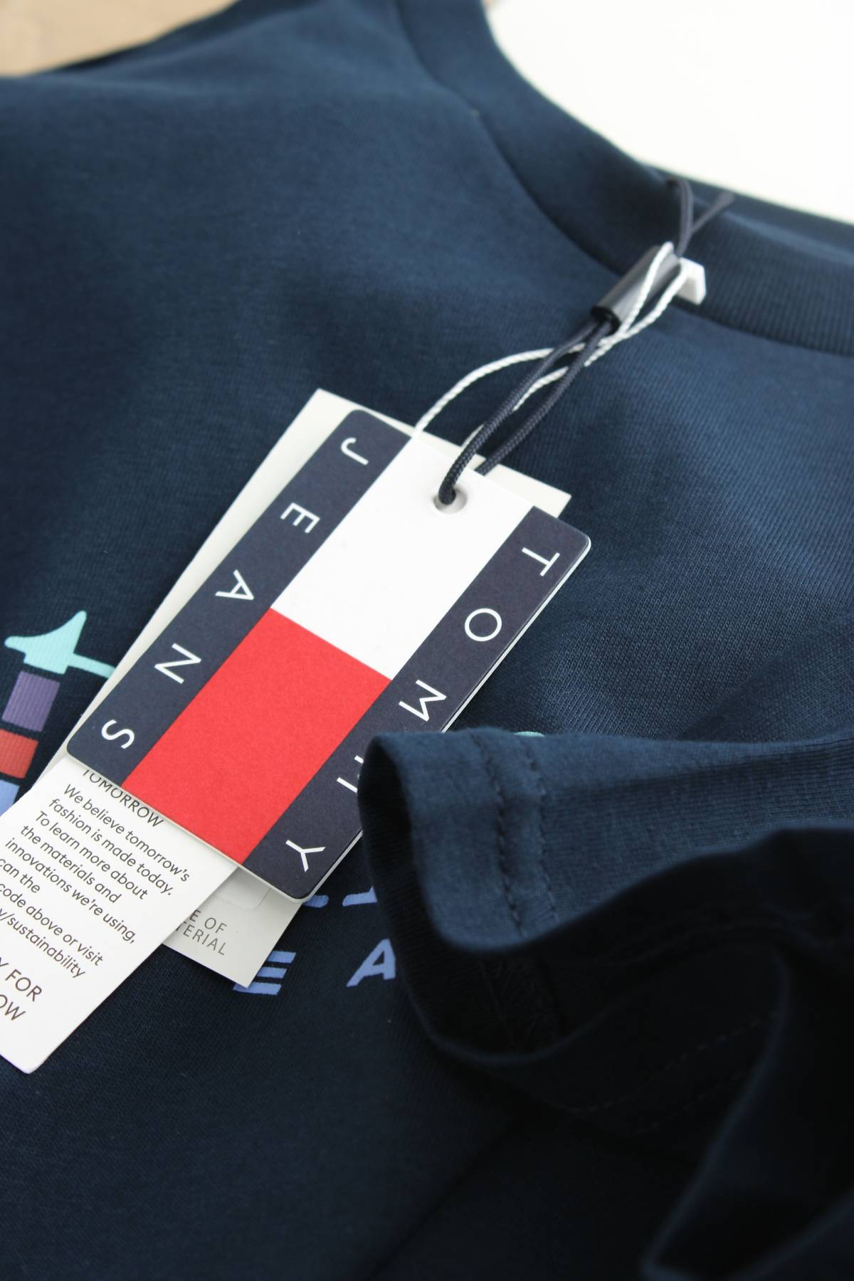 Мъжка тениска Tommy Jeans3