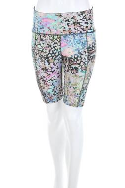 Дамски спортен клин Reebok1