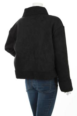 Преходно яке Boohoo2