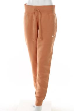 Дамско спортно долнище Nike1