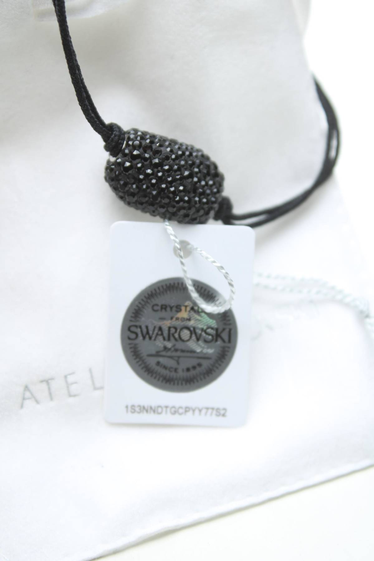 Гривна Swarovski3