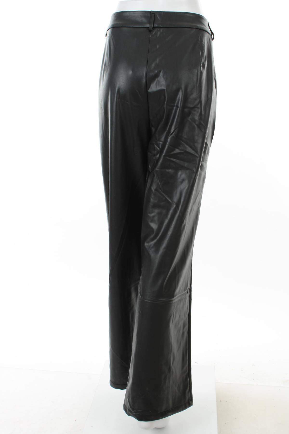 Дамски кожен панталон In The Style2