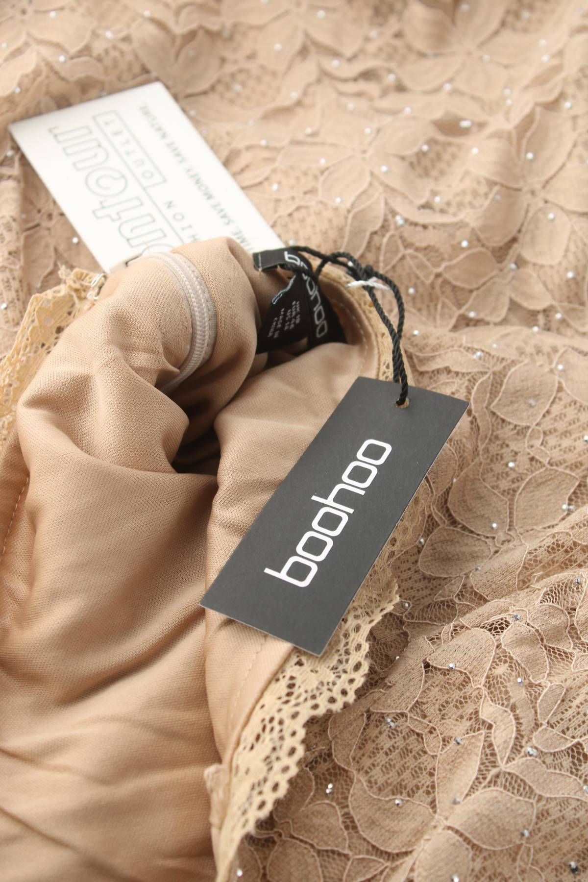 Рокля Boohoo3 - Contour.bg Рокля Boohoo3