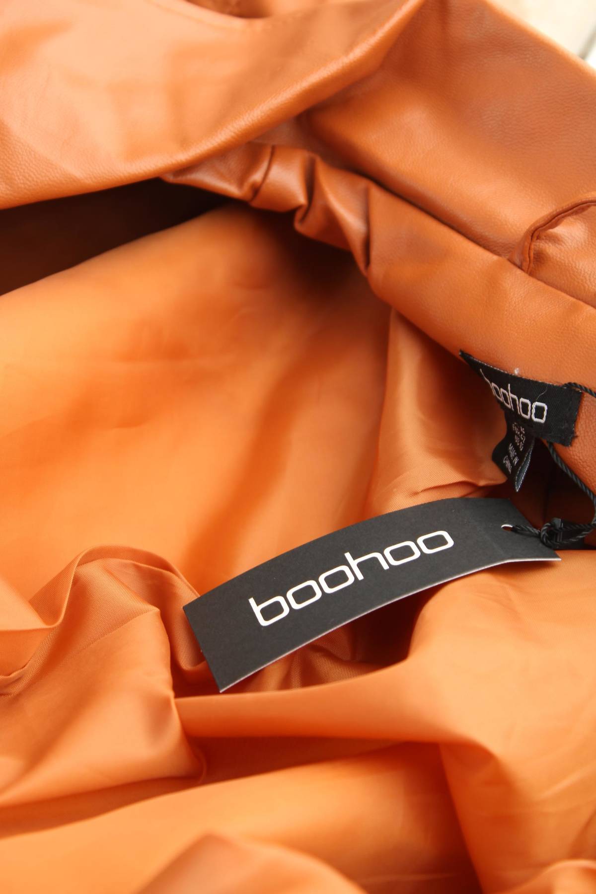 Γυναικείο δερμάτινο μπουφάν Boohoo4 - Contourshop.gr Γυναικείο δερμάτινο μπουφάν Boohoo4