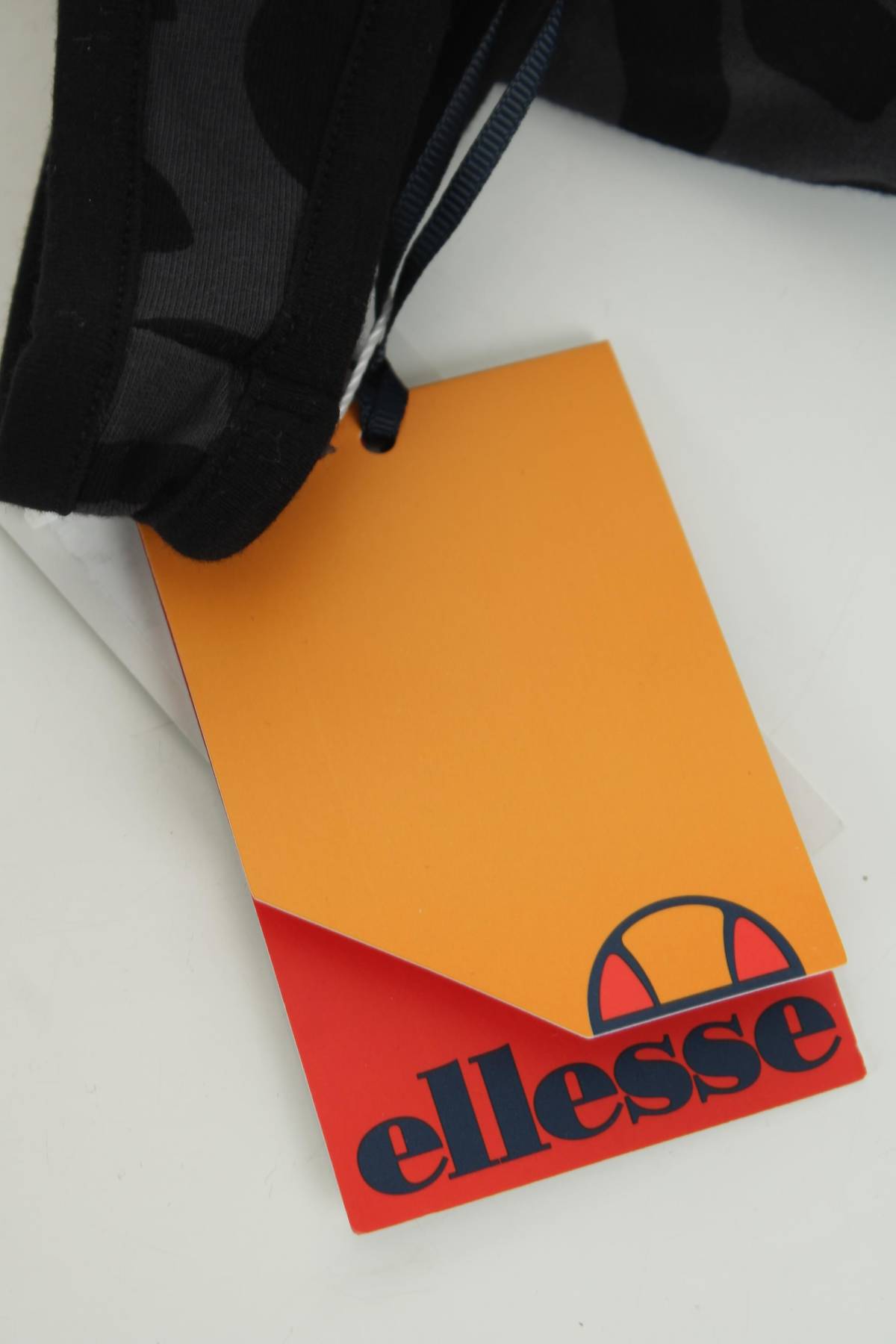 Спортен сутиен Ellesse3
