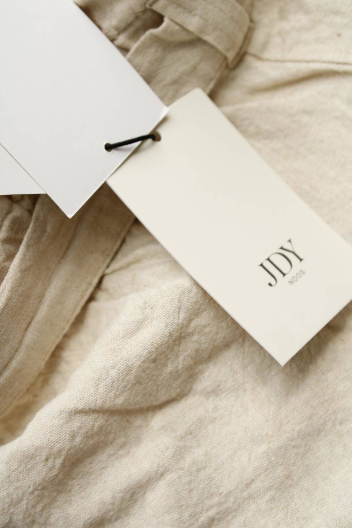 Дамски къс панталон Jdy3