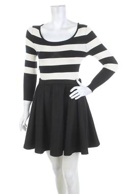 Φορέματα Only1