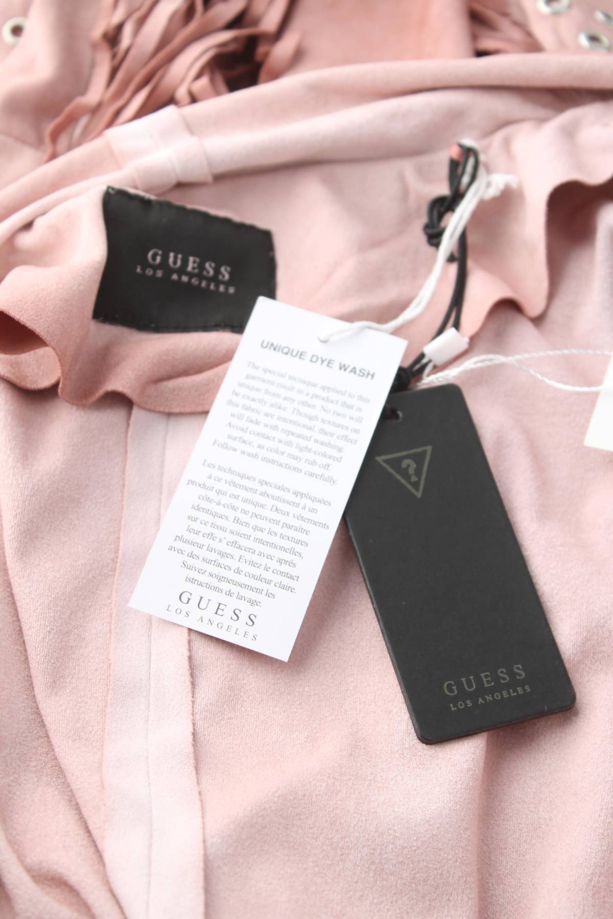 Дамска жилетка Guess3 - Contour.bg Дамска жилетка Guess3