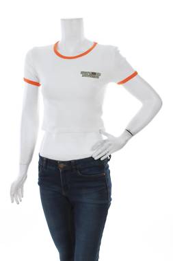 Дамска тениска Pull & Bear1