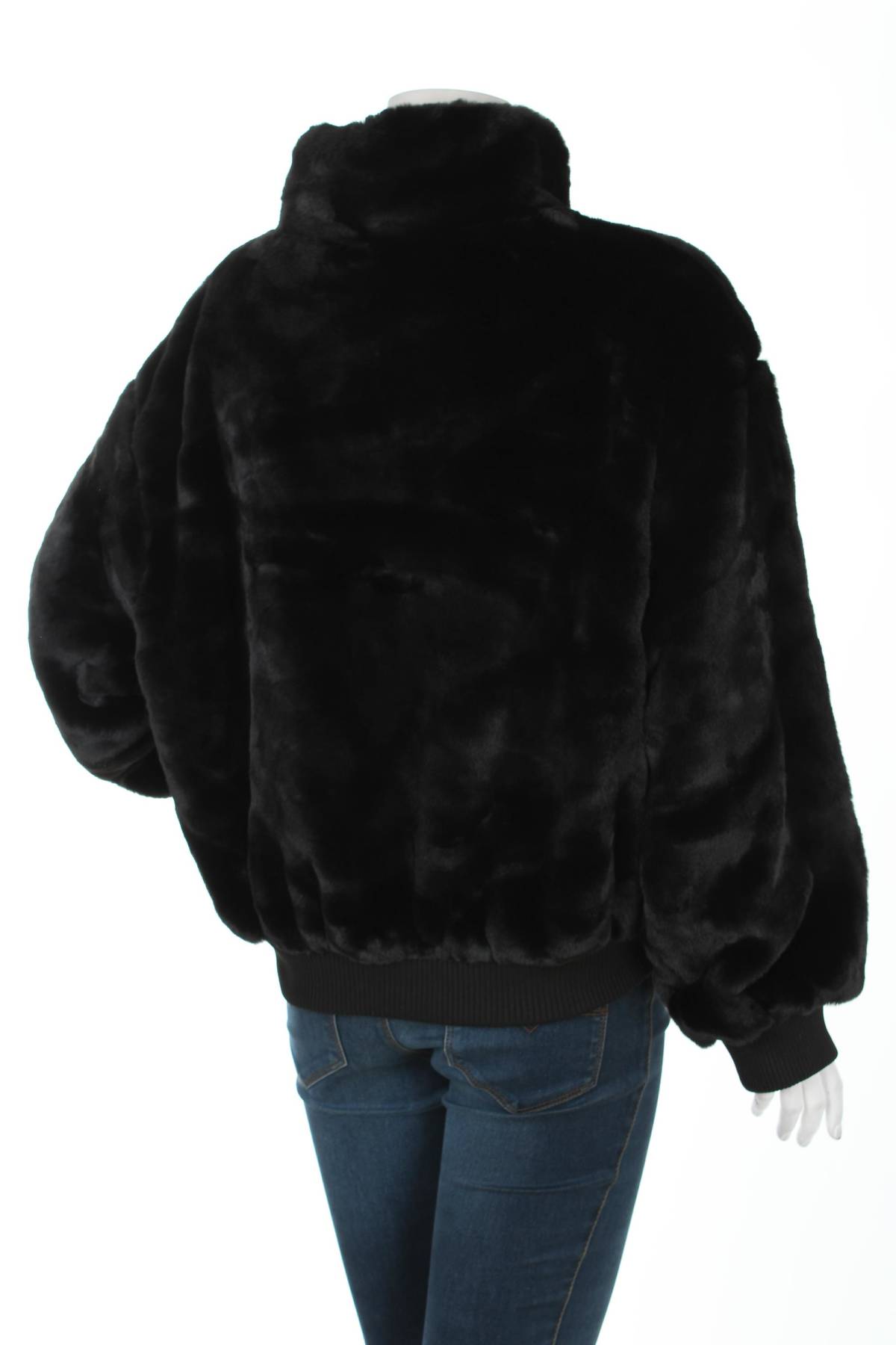 Дамско яке Calliope2