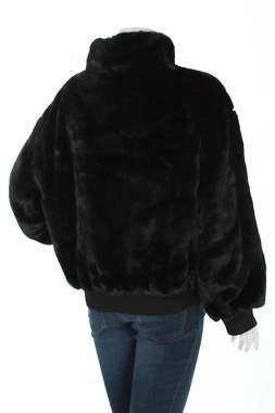 Дамско яке Calliope2